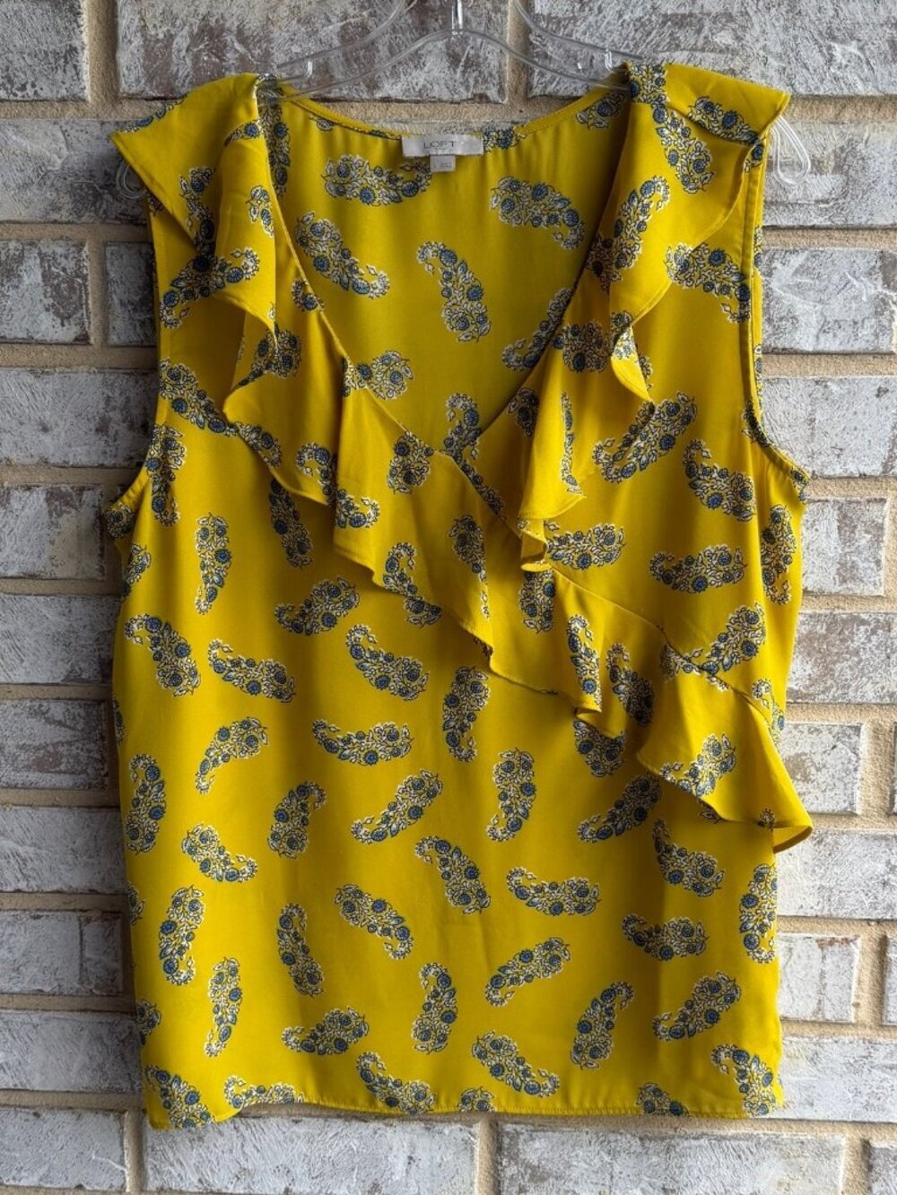 Loft Sleeveless V-Neck Ruffled Paisley Print Blouse Women's Size L
